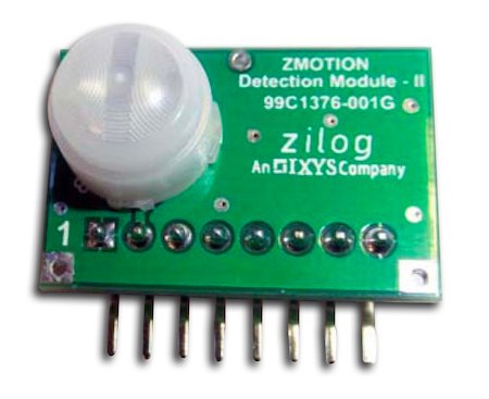 一个示例镜头传感器 - 微控制器红外运动检测器组件。这个组装来自Zilog。镜头和传感器位于板上。微控制器在传感器下方。